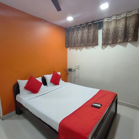 Hotel Golden Arch Bangalore Ngoại thất bức ảnh